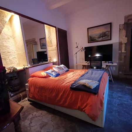 Experience Unique Dans Un Lieu Magique Otel Vergèze Dış mekan fotoğraf