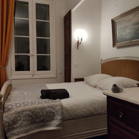 Experience Unique Dans Un Lieu Magique Otel Vergèze Dış mekan fotoğraf